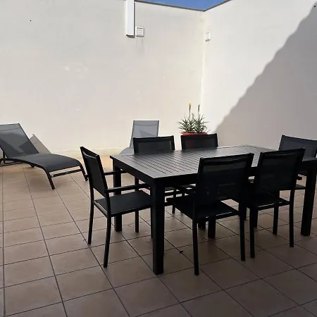 Holiday home Maison Renovee 4 Pieces Au Coeur De St Pierre D'oleron Avec Terrasse, Proche Commerces, 6 Couchages - Fr-1-246a-137 Saint-Pierre-d'Oleron